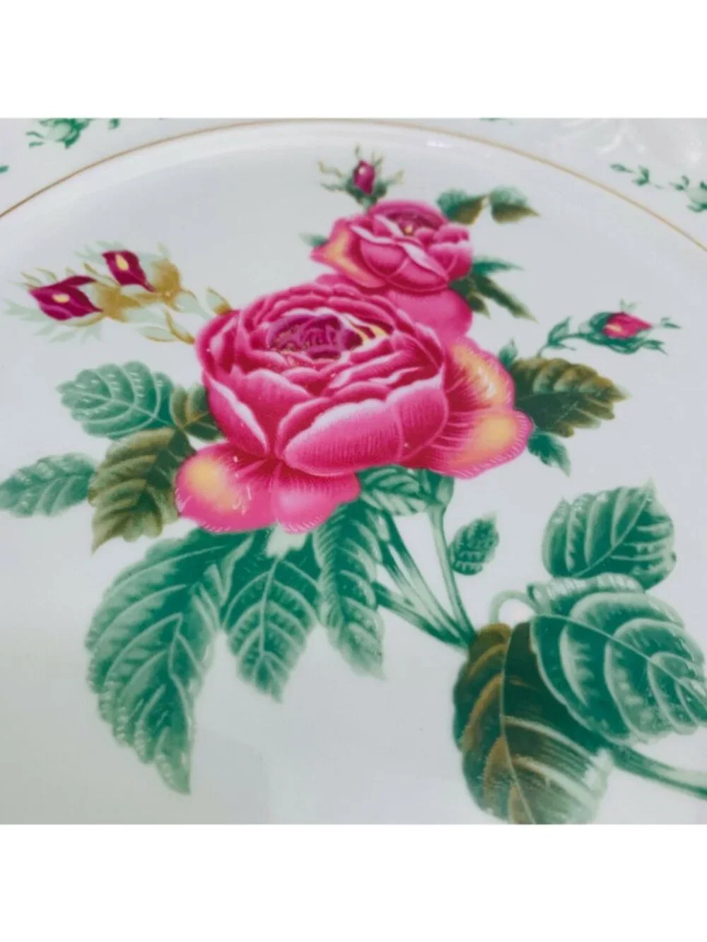 Gibson VICTORIA ROSE Large Pink Rose Vine Embossed Gold Trim Dinner Plates Set 4
